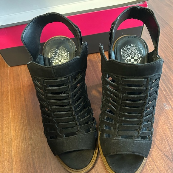 Vince Camuto Kesey Block Heels - Picture 4 of 5